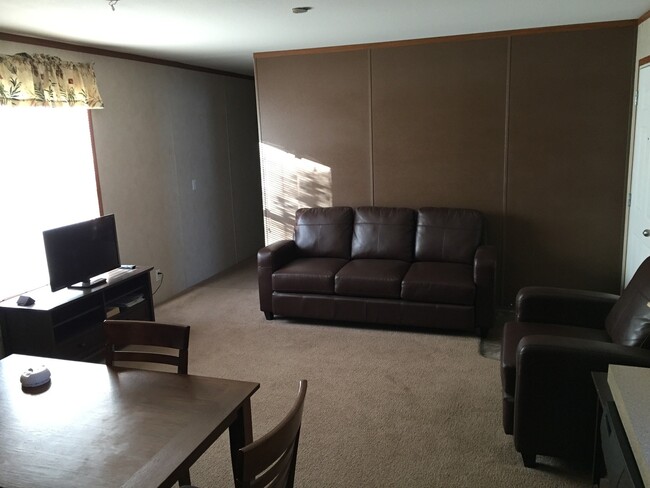 Photo - Trailer for Rent in Belfield