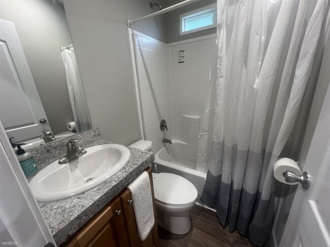 Photo - 1 br, 1 bath Mobile Home - 4518 Southeast ...