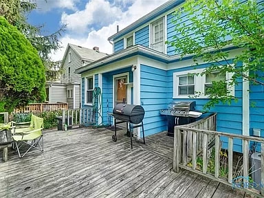 Photo - 1823 Perth St