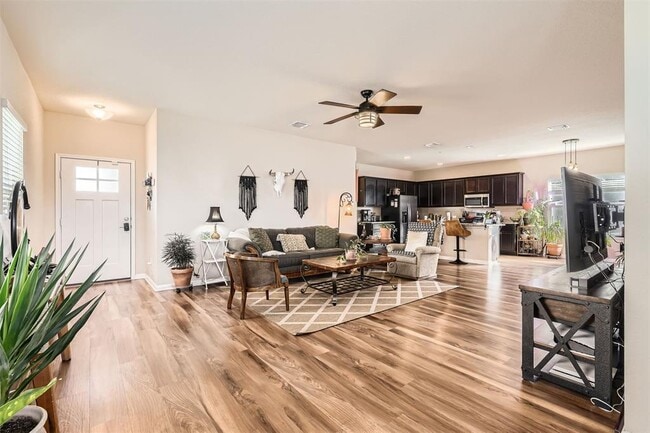 Photo - 3013 Blantyre Bnd