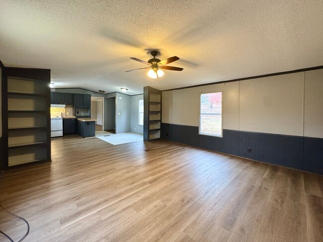 Photo - 3/2 Split Floor Plan! Unit 5157 N St Louis