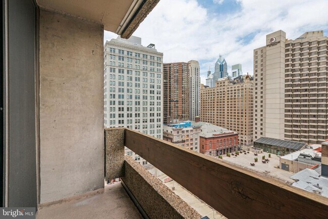 Photo - 1326 Spruce St Unit 1503