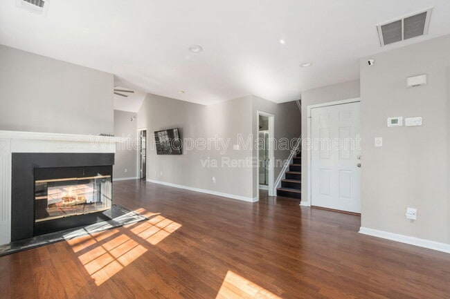 Photo - 8401 Southgate Commons Dr
