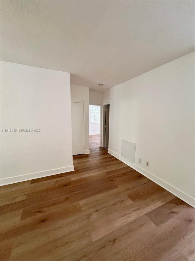 Photo - 1198 Marseille Dr Unit 4