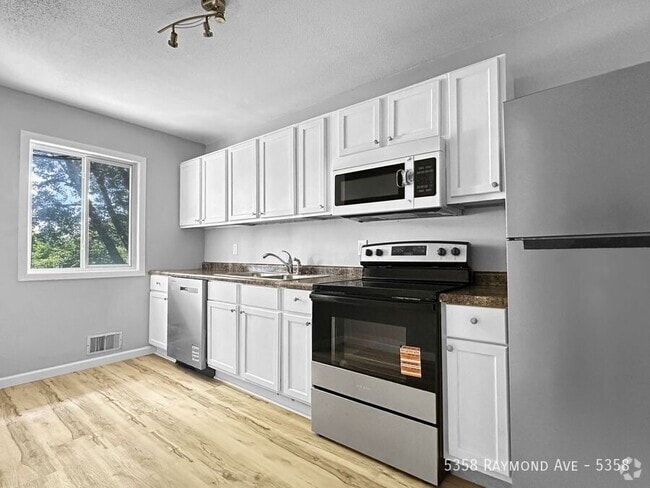 Building Photo - 5358 Raymond Ave Unit 5358 Rental