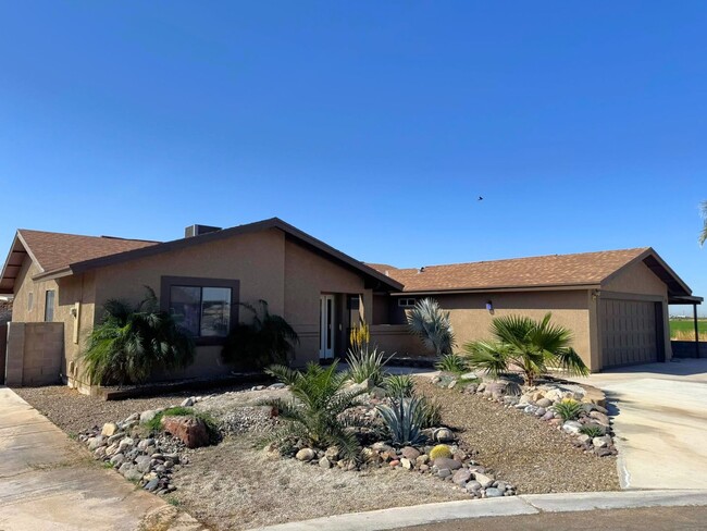 3 BEDROOM HOME IN TIERRA MESA! - 3 BEDROOM HOME IN TIERRA MESA!