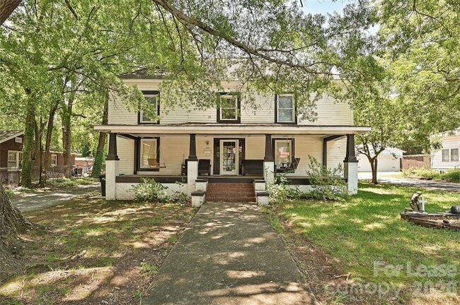 Building Photo - 708 S Hayne St