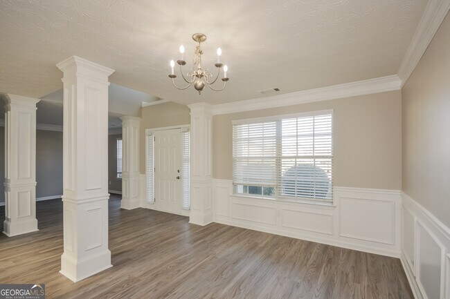 Photo - 90 Emerson Trail