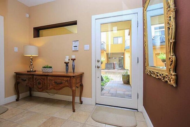 Photo - 4122 Spencer St