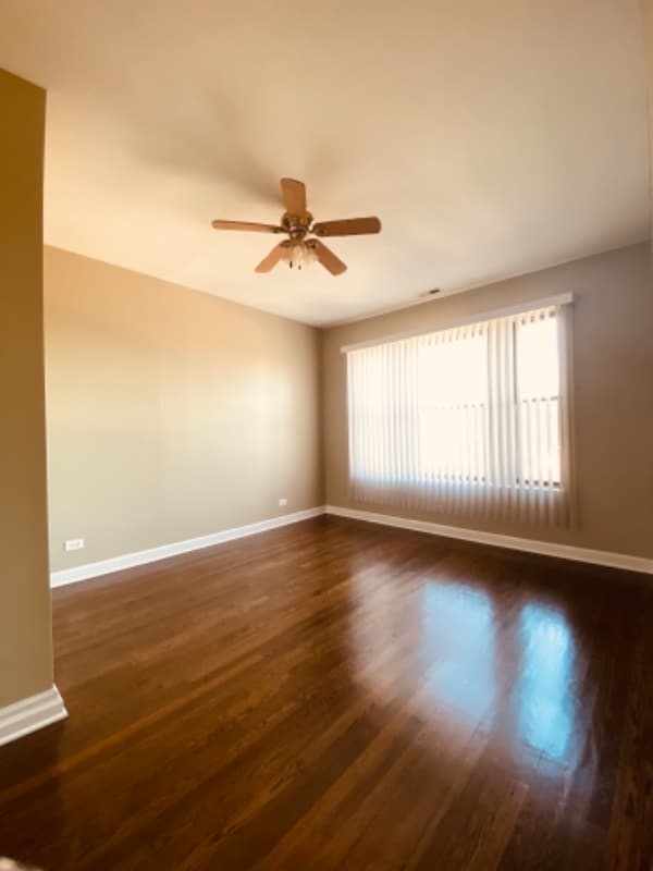 Photo - 4147 S Prairie Ave Unidad 3N