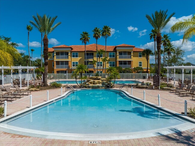 Photo - 5475 Vineland Rd Unit 8111