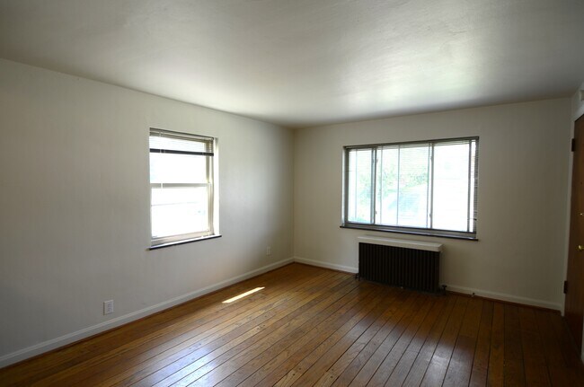 Photo - 2541 Williams Ave Unit 1