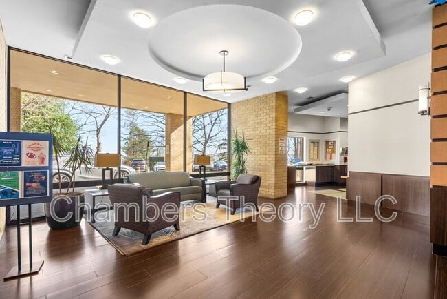 Photo - 309 Yoakum Pkwy Unit 408