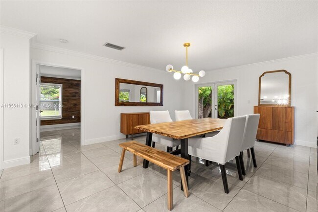 Photo - 1081 NE 132nd St