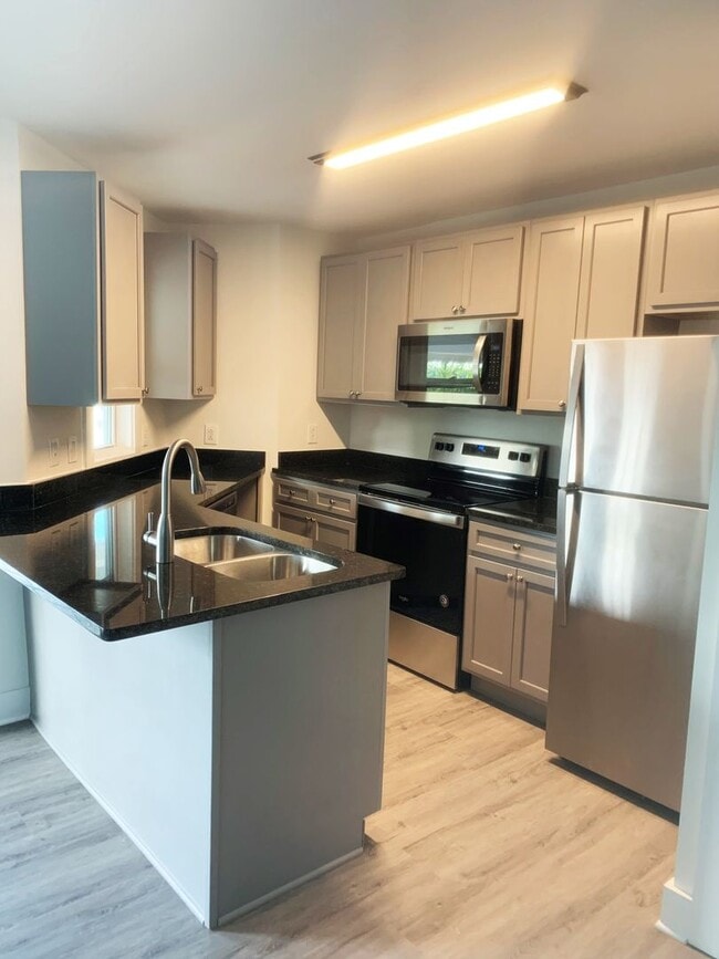 Photo - All inclusive 3 bedroom unit on Boone Lake Unit F-21