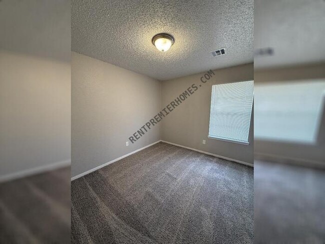 Photo - 7413 NW 125th St