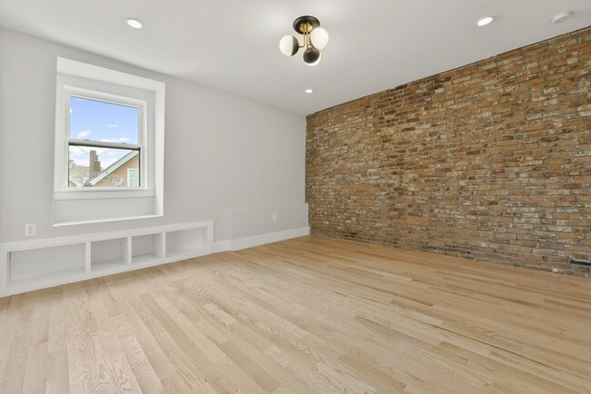 Photo - 127 Saratoga St Unidad 3