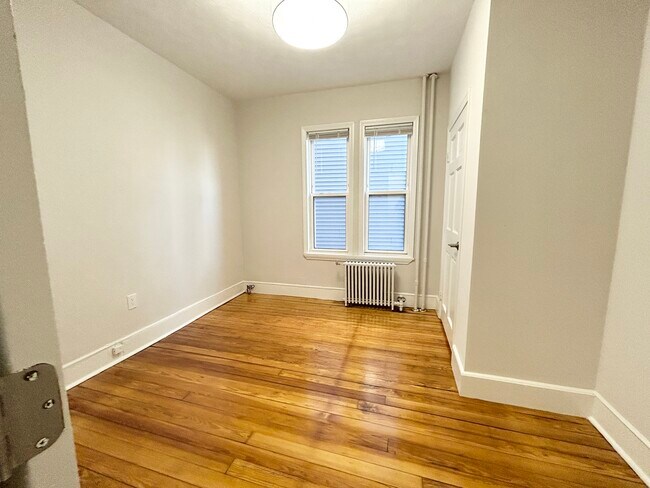 Photo - 157 E Cottage St Unit 1