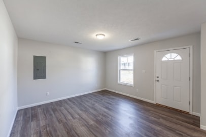 Photo - 121 St George Ave