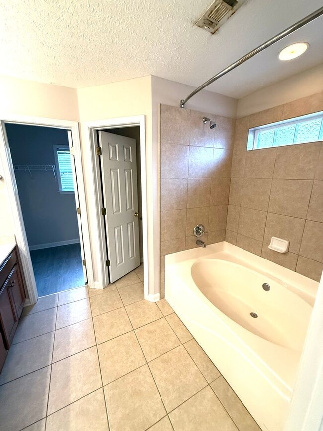 Photo - ** 3 bedroom 2 bath located off Taylor road **Call 334-366-9198 to schedule a self-tour