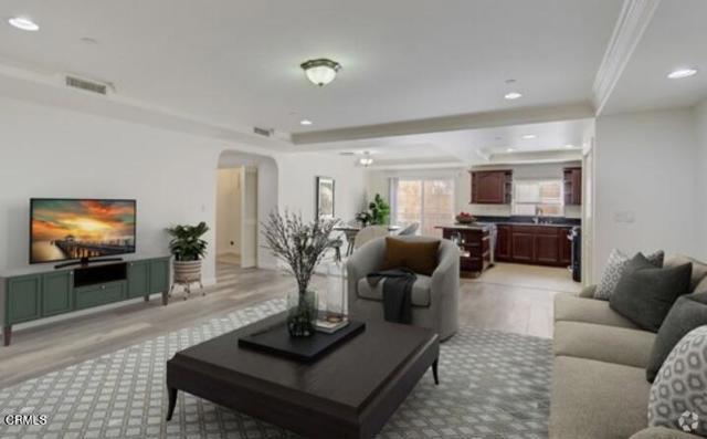 Building Photo - 700 S Ardmore Ave Unit 204 Rental
