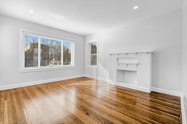 Photo - 1837 N Mason Ave Unit 1