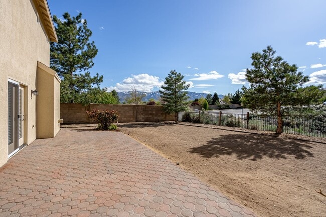 5788 Golden Eagle Dr
