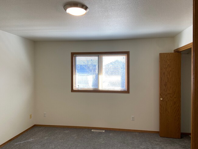 Photo - 1543 S Washington St