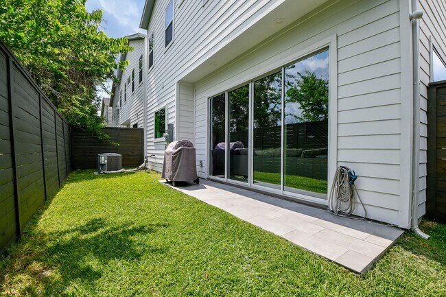 Photo - 7603 Jacquelyn Gdns Ln