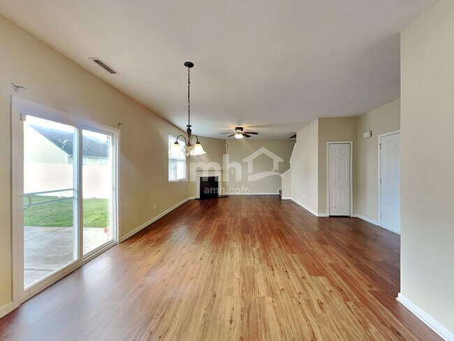 Photo - 1023 Yellow Bee Rd