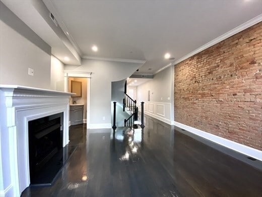 Photo - 209 Green St Unit 2