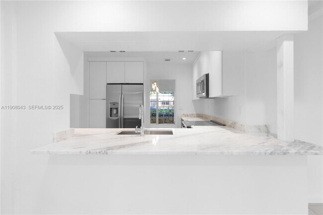 Photo - 16412 SW 74 CT