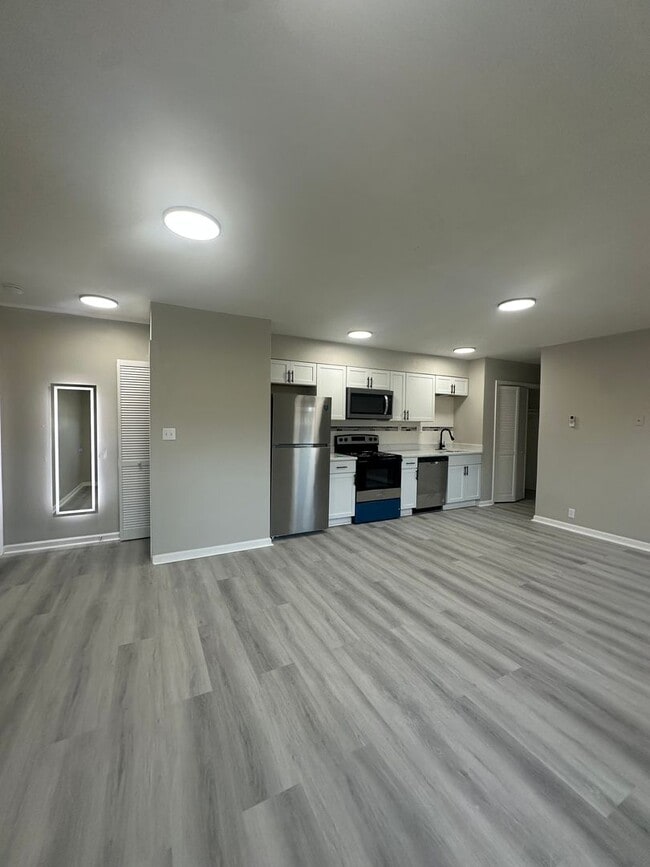 Photo - Live in Style at Bellagio East Living I: Convenient and Vibrant Community in Indianapolis Unit F03