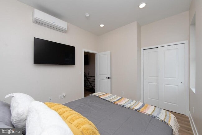 Photo - 2001 S Norwood St Unit B