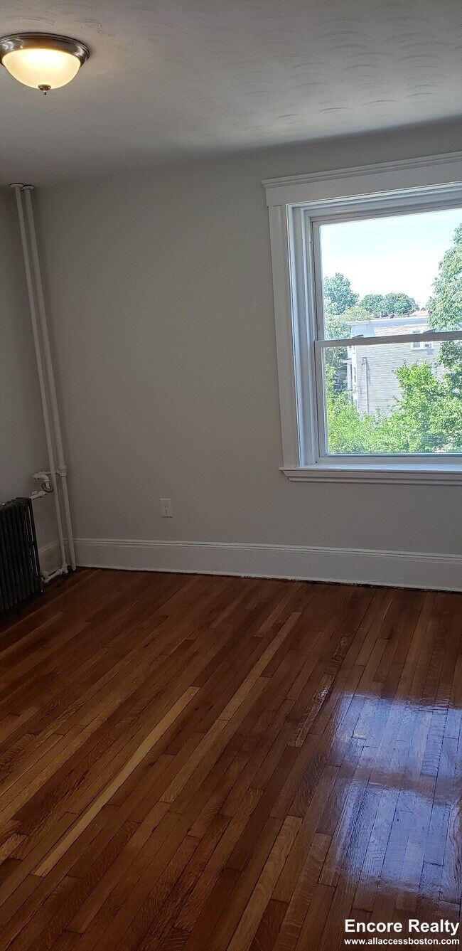 Photo - 1615 Commonwealth Ave Unit 33