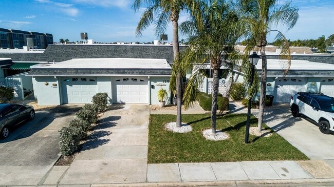 128 Boca Ciega Point Blvd N