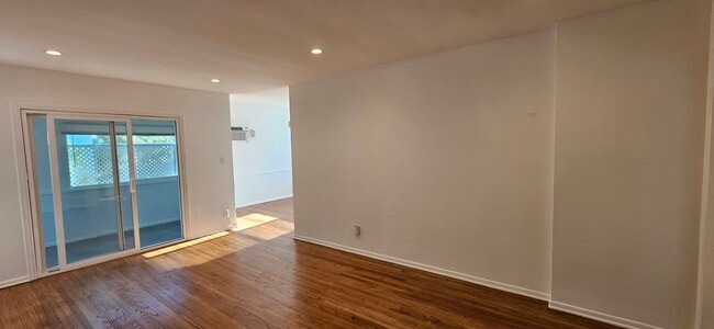 Photo - 1227 S Holt Ave