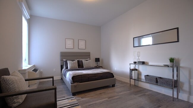 Photo - Knox @ 100 Polk St