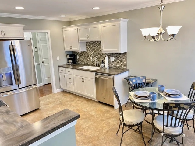 Photo - 1304 N Broadway Ave