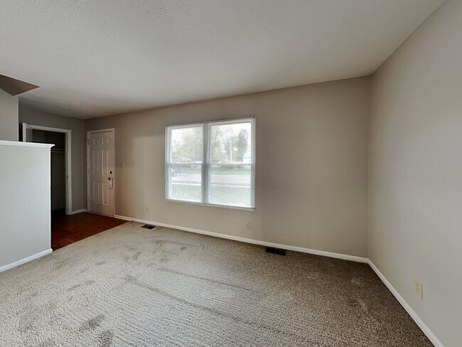 Photo - 1207 Greenfield Dr