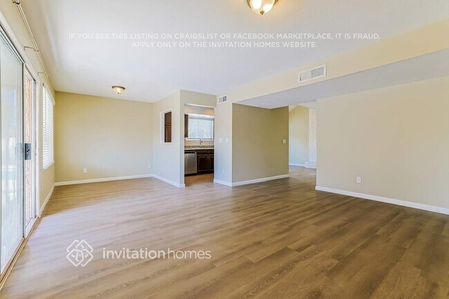 Photo - 1565 W Irisado Cir