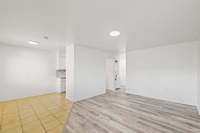 7120 Hooker St Unit 205