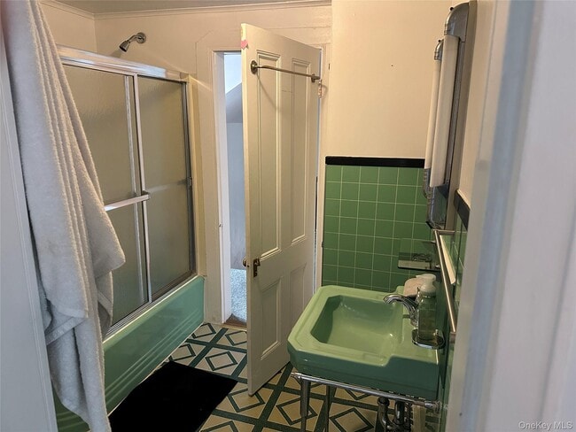 Photo - 9 S Dearman St Unit 2