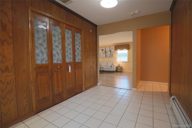 Photo - 18 Strathmore Village Dr