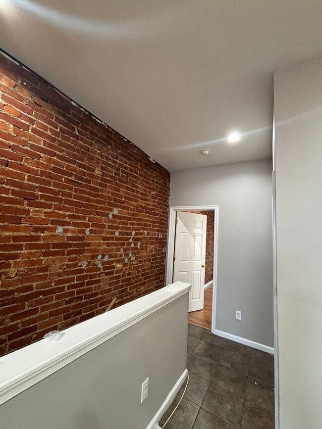 Photo - 3404 Braddock St Unit 2nd Floor