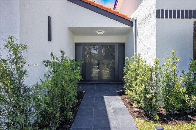 Photo - 1543 SW 1st Ave