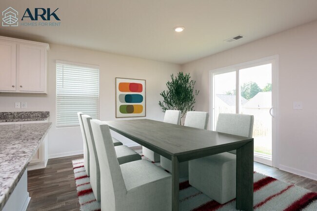 Photo - 2223 Southlea Dr