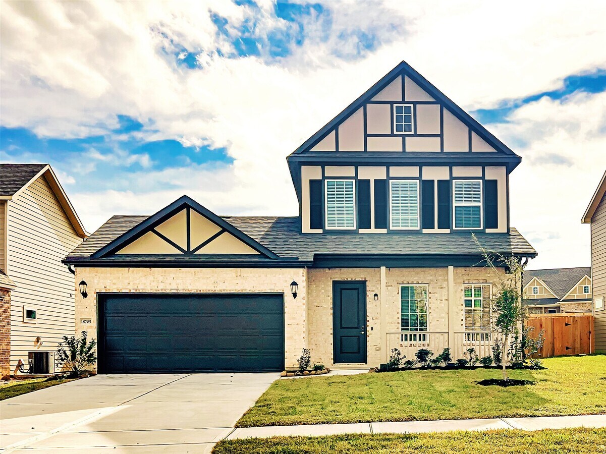 Photo - 18705 Crescent Trails Cir