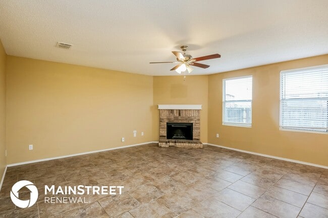 Photo - 3124 Crimson Clover Dr