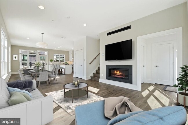 Photo - 11300 Emerald Park Rd